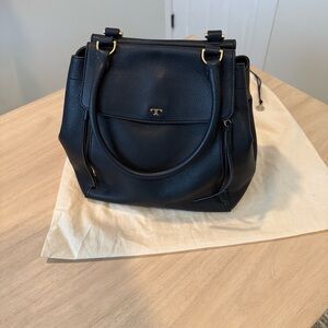 Tory Burch Half Moon Pebbled Leather Tote Black | Gold Hardware | Dust Bag